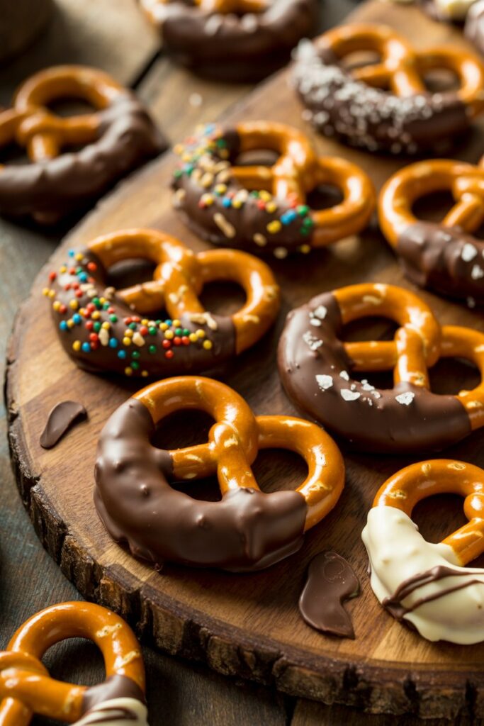 Chocolate-Dipped Pretzels