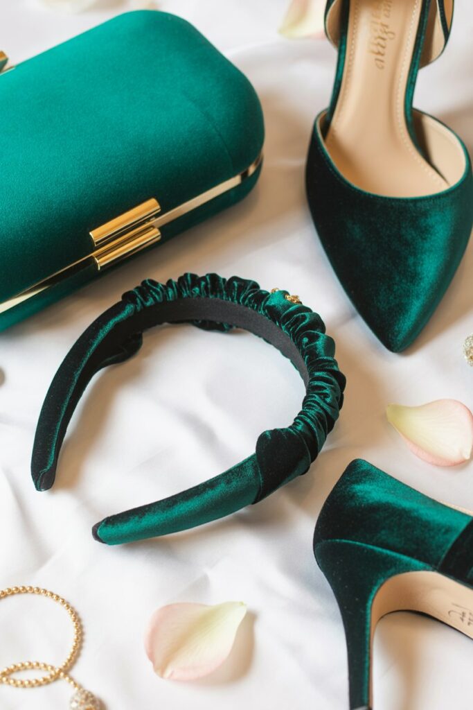 . Emerald Velvet Accessories