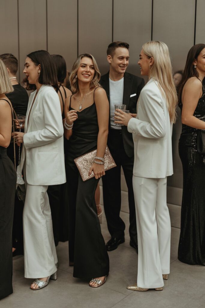 9. Minimalist Dress Code